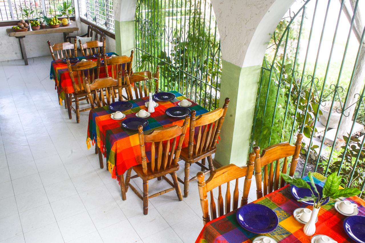 Hotel Maya Корозал Екстериор снимка